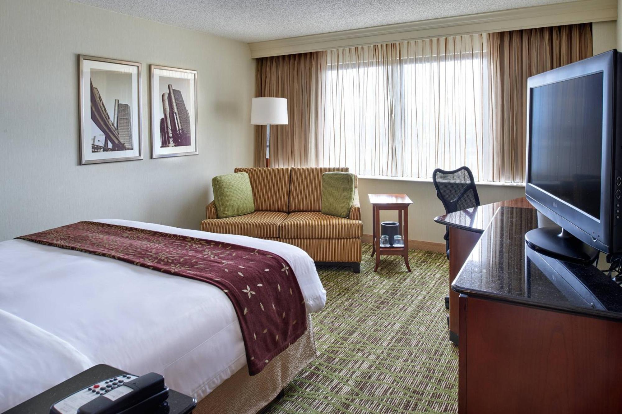 Detroit Marriott Livonia Otel Dış mekan fotoğraf